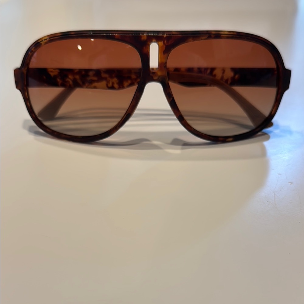 Tortoise Shell Aviator Sunglasses